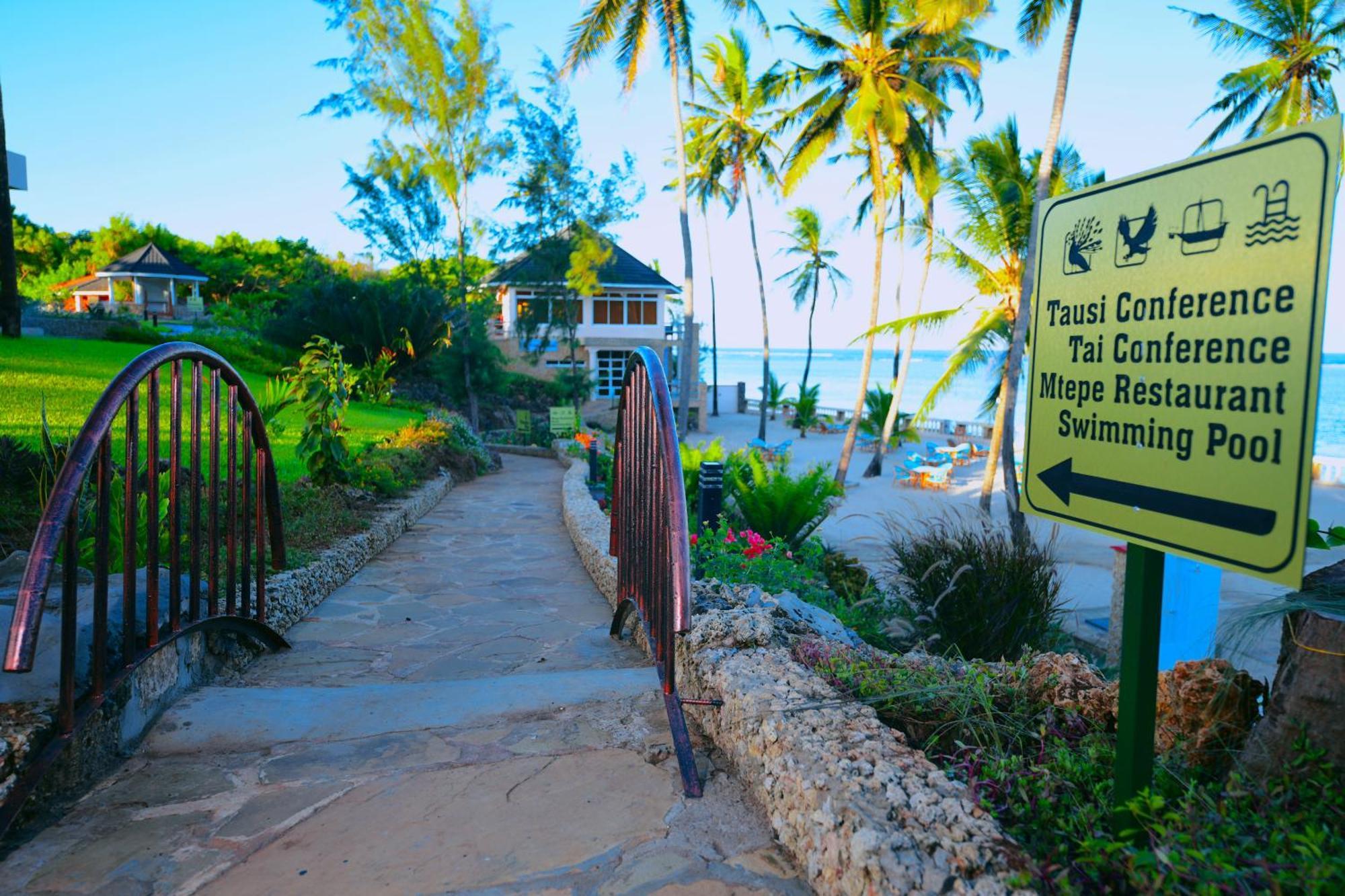 Vipingo Beach Resort Tezo Luaran gambar