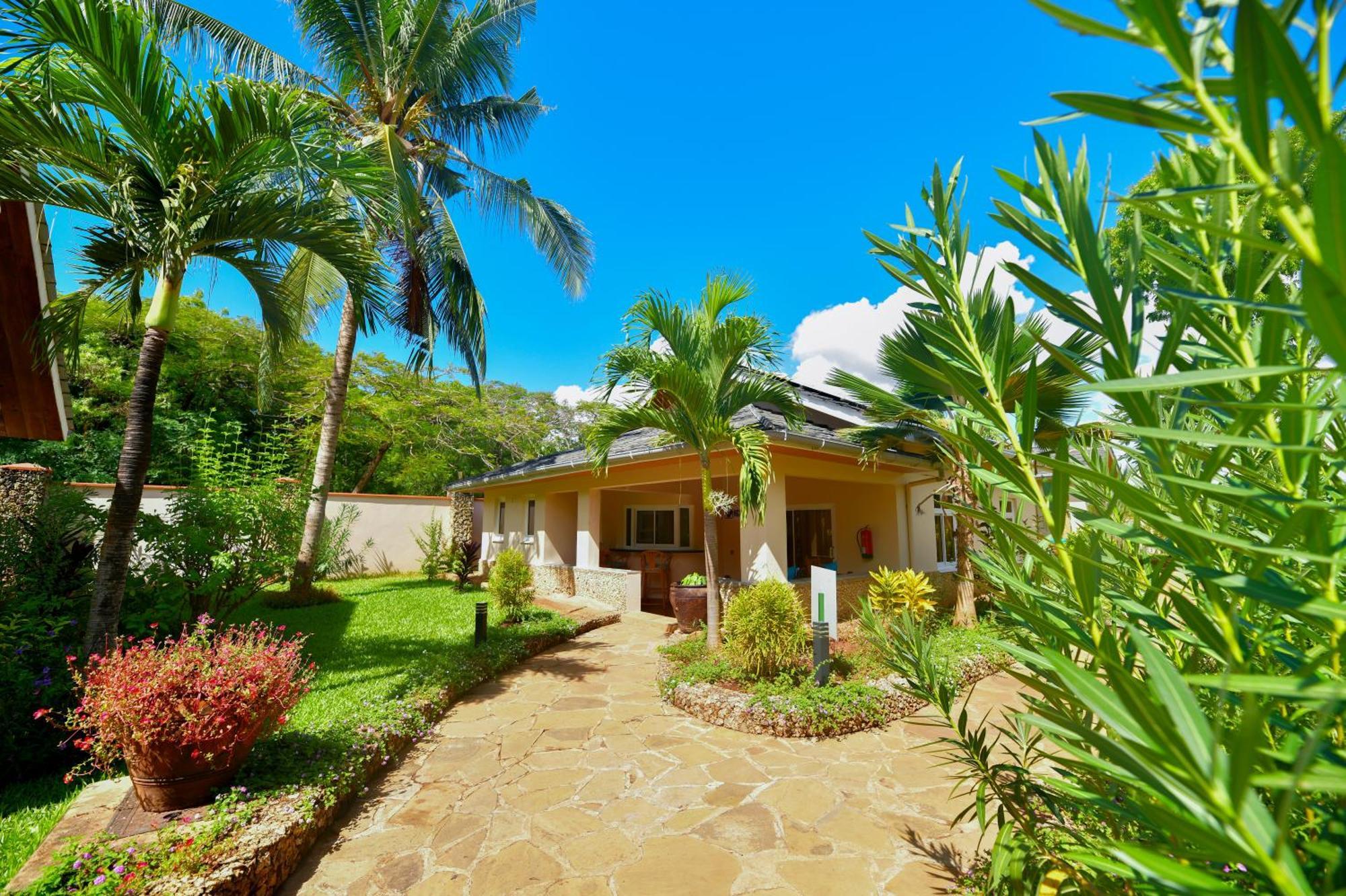 Vipingo Beach Resort Tezo Luaran gambar